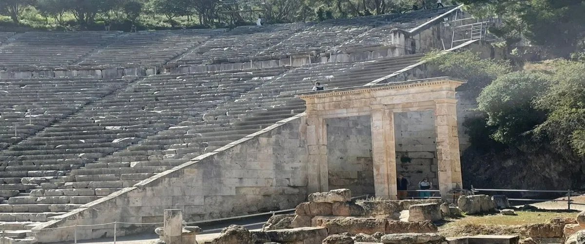Foto 2 The Ancient Theatre of Epidaurus